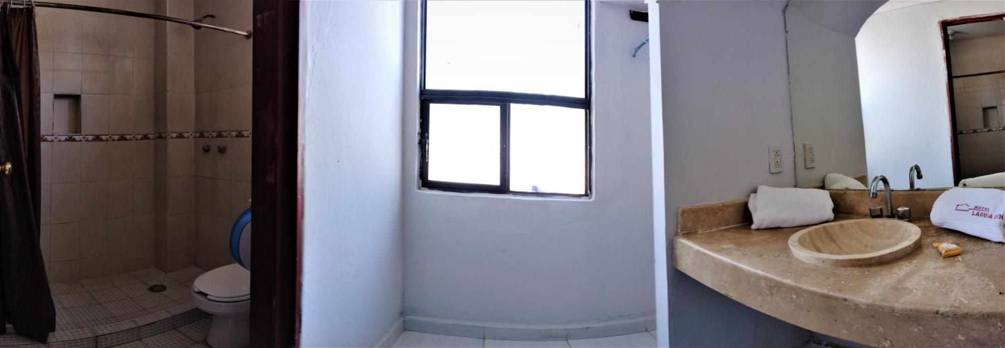 Laguna Inn Torreón エクステリア 写真